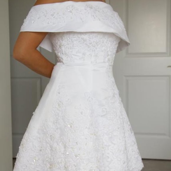 Wedding Dress - Picture 8 of 10